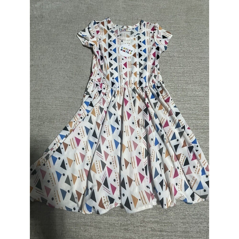 Dot Dot Smile Dress Girl’s Size 5/6 White Geometric Graphic Sleeveless Long